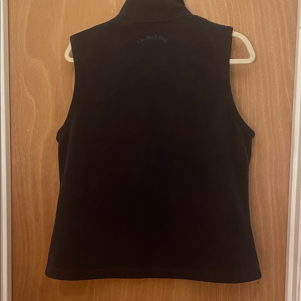 The Black Dog Fleece Vest - Picture 6 of 7